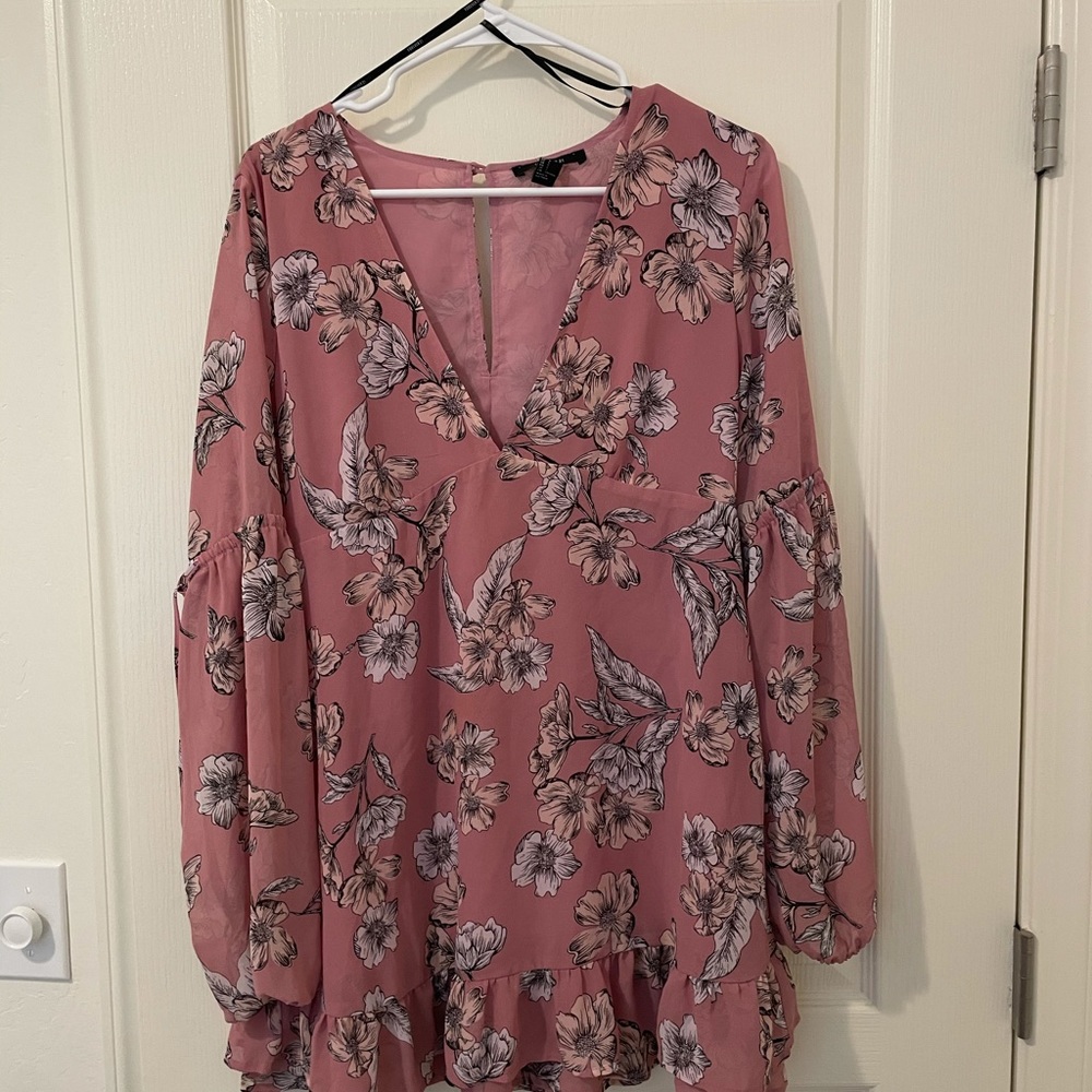Women’s blouse brand new